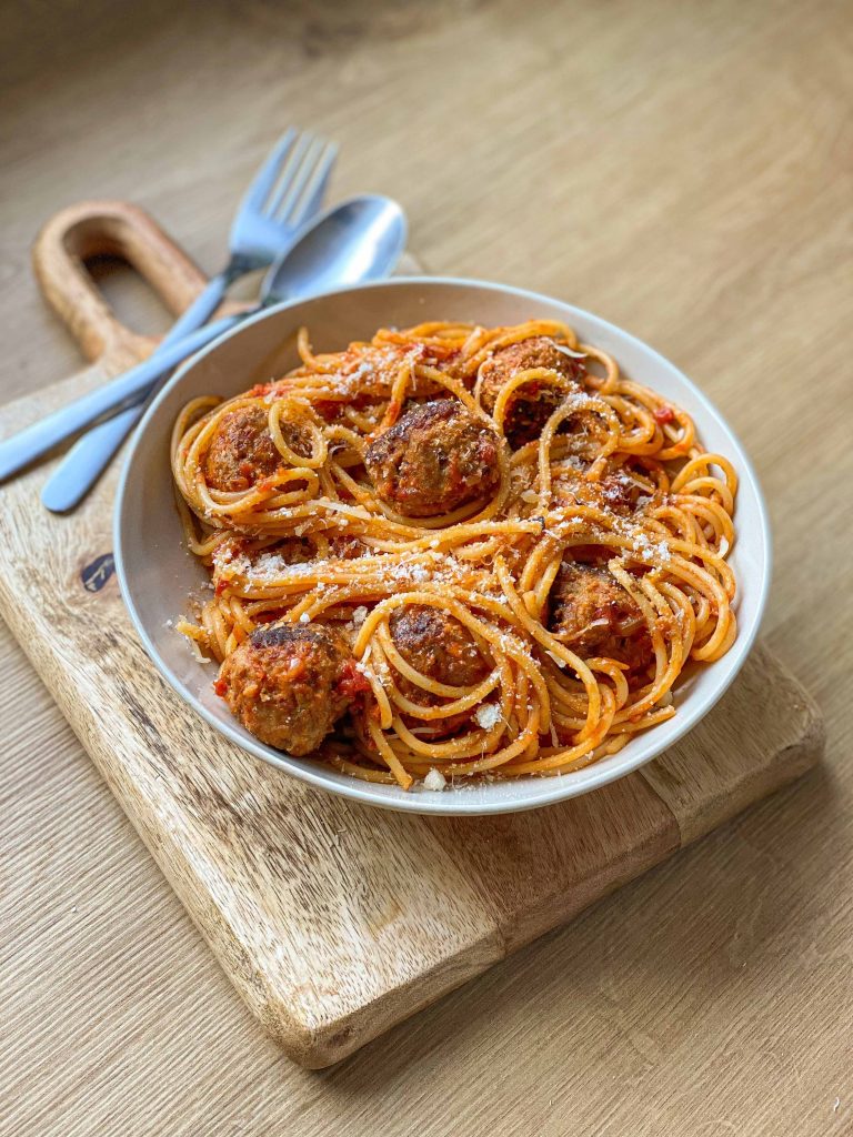 Recept voor pastagerecht, spaghetti meatball, spaghetti met gehaktballen, Italiaanse Klassieker, Lady en de Vagenbond, Disney